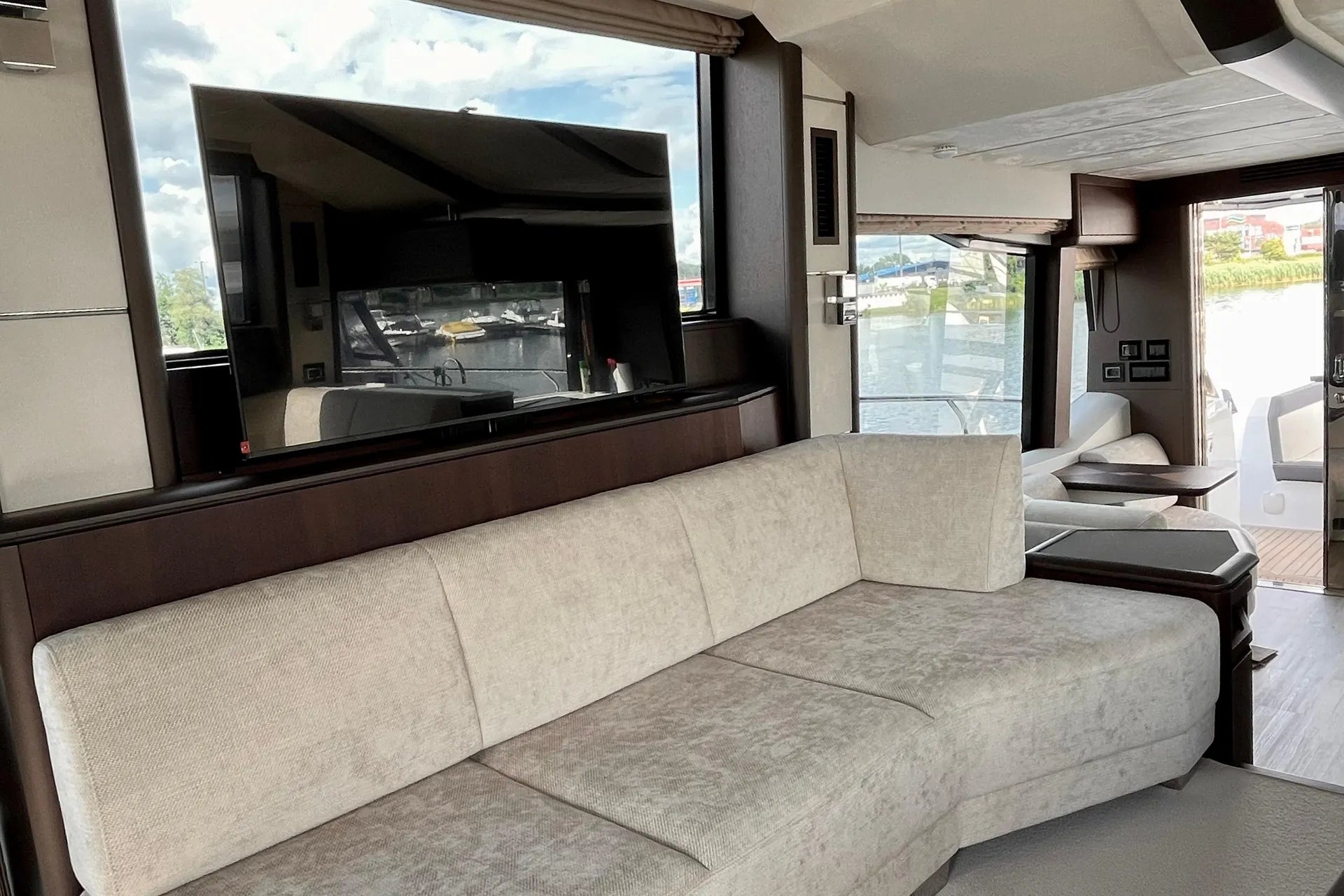 GALEON 700 SKY