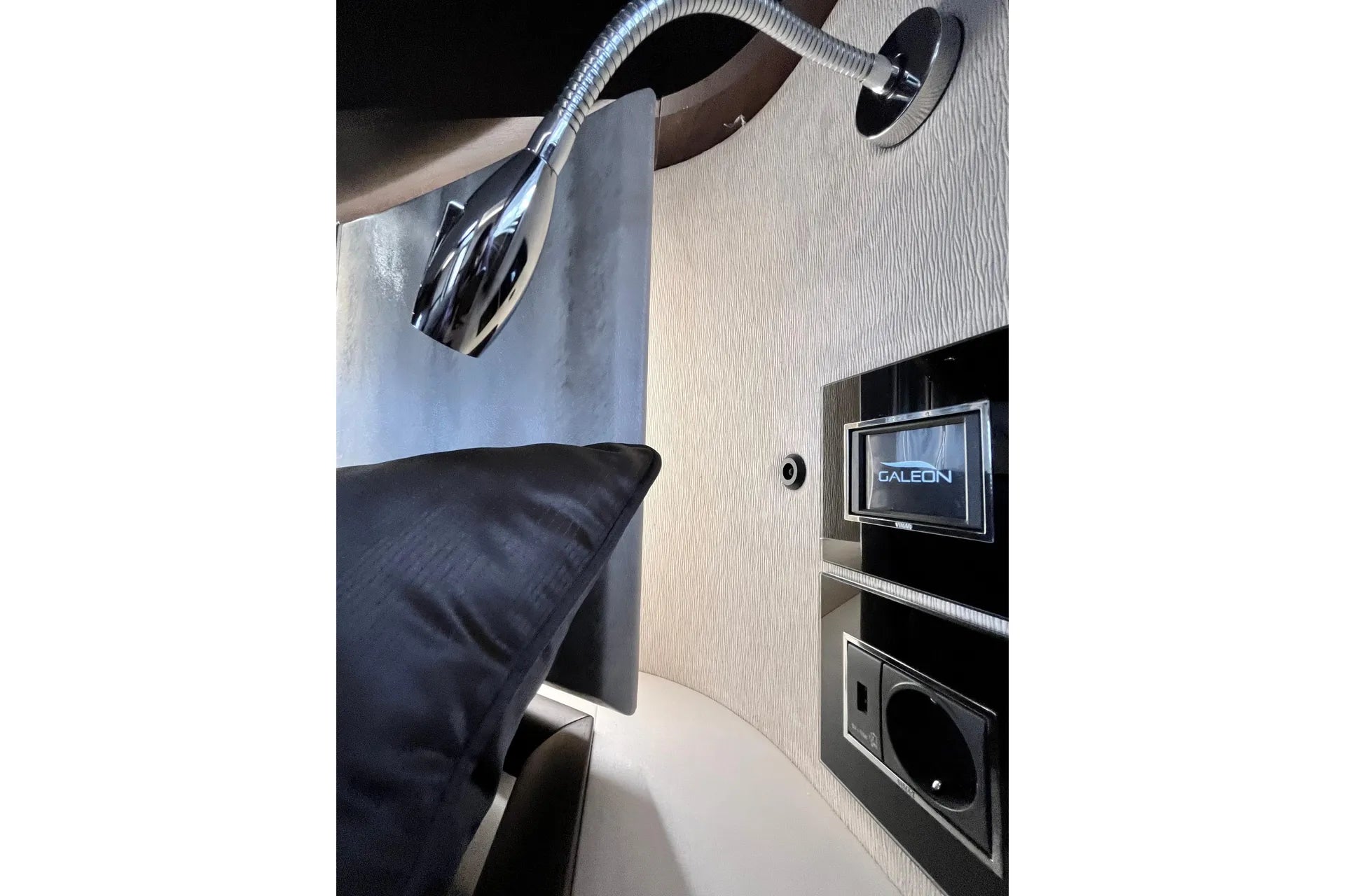 GALEON 700 SKY