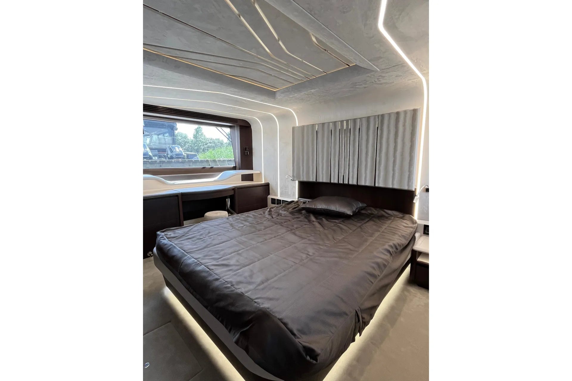 GALEON 700 SKY